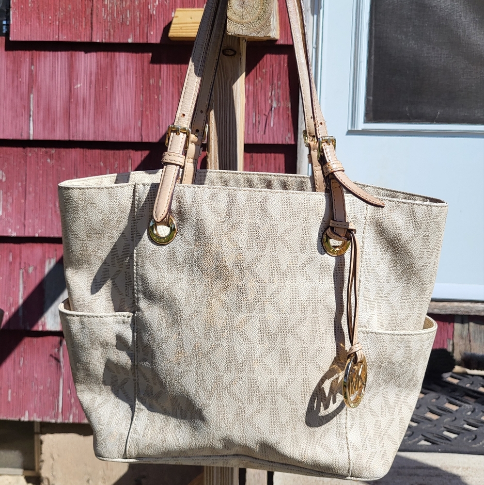 MK Purse